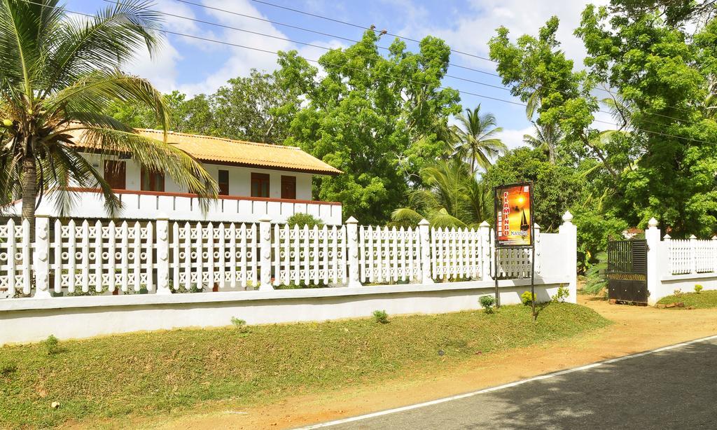 Hotel Flamingo Anuradhapura Exteriör bild